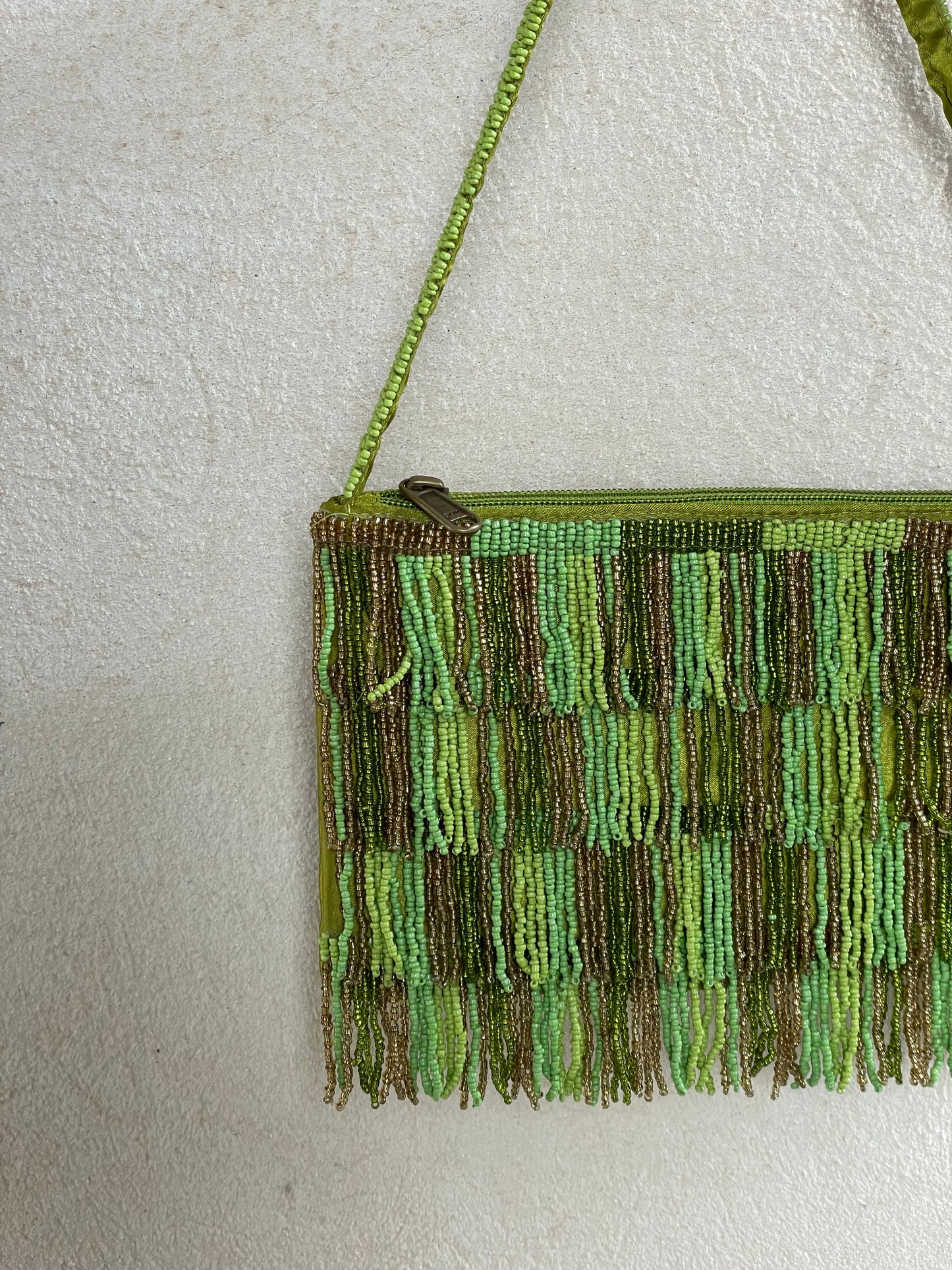 BOLSO DE FIESTA CON ABALORIOS