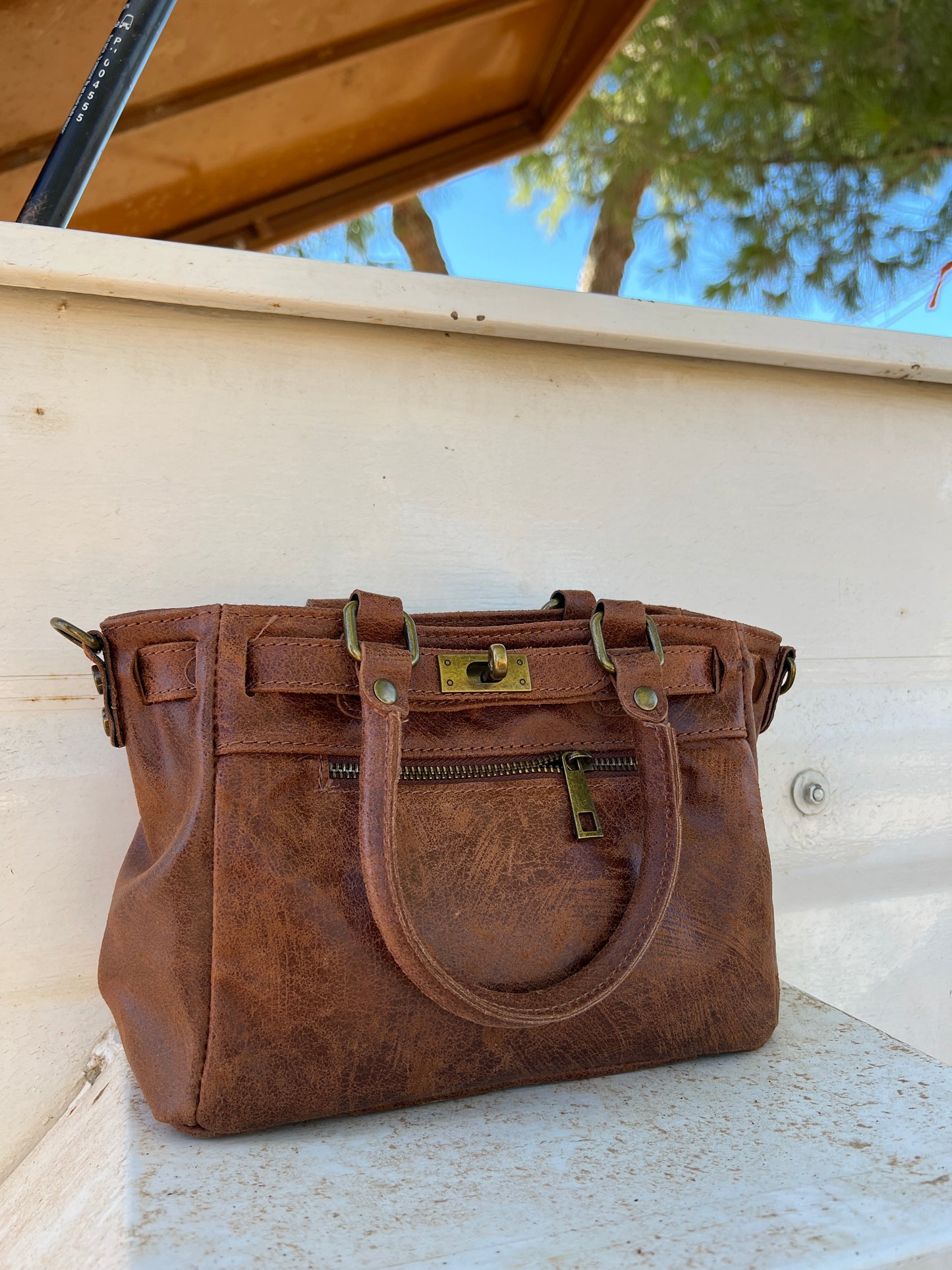 BOLSO TOTE CON HEBILLA