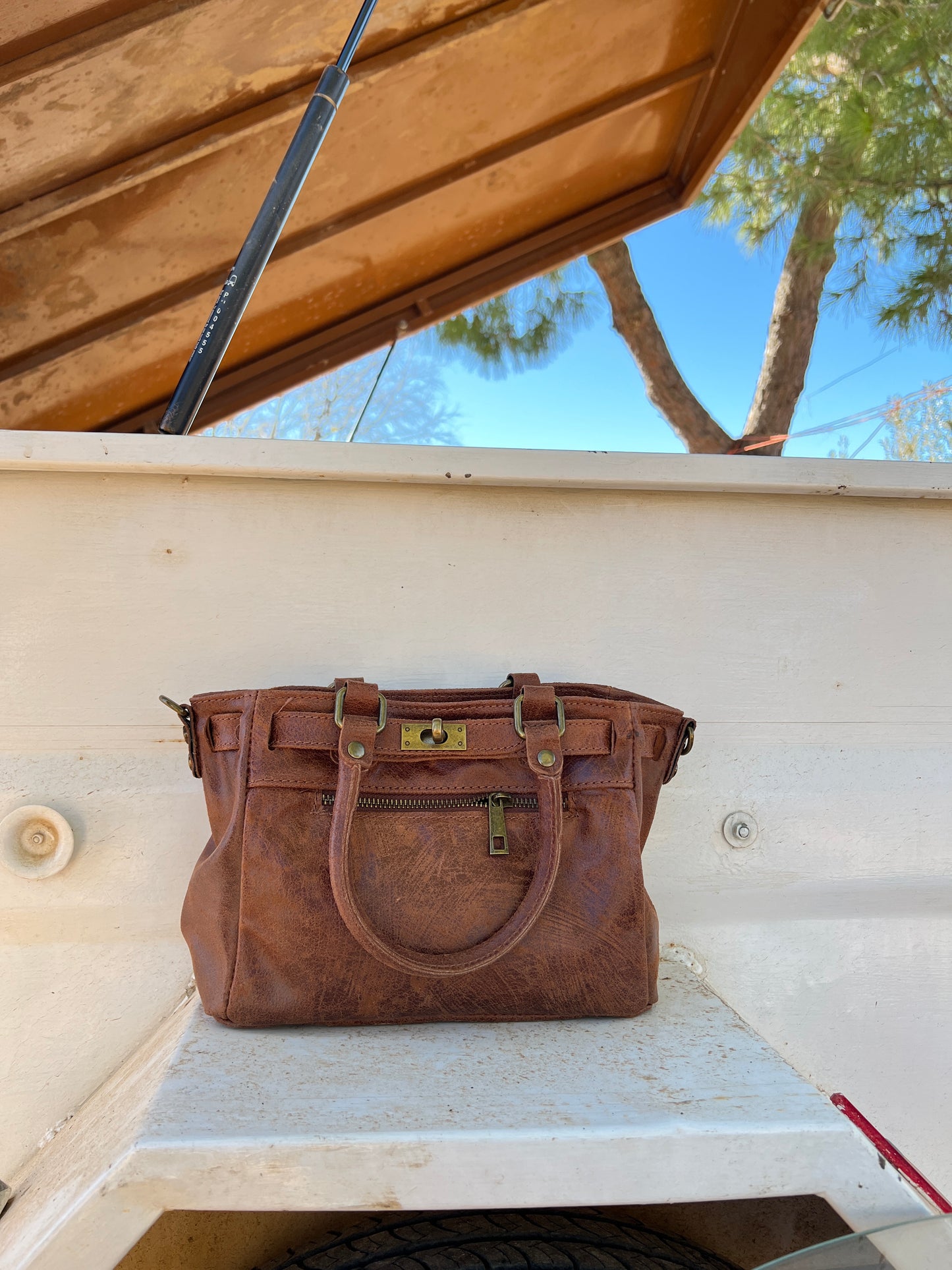 BOLSO TOTE CON HEBILLA