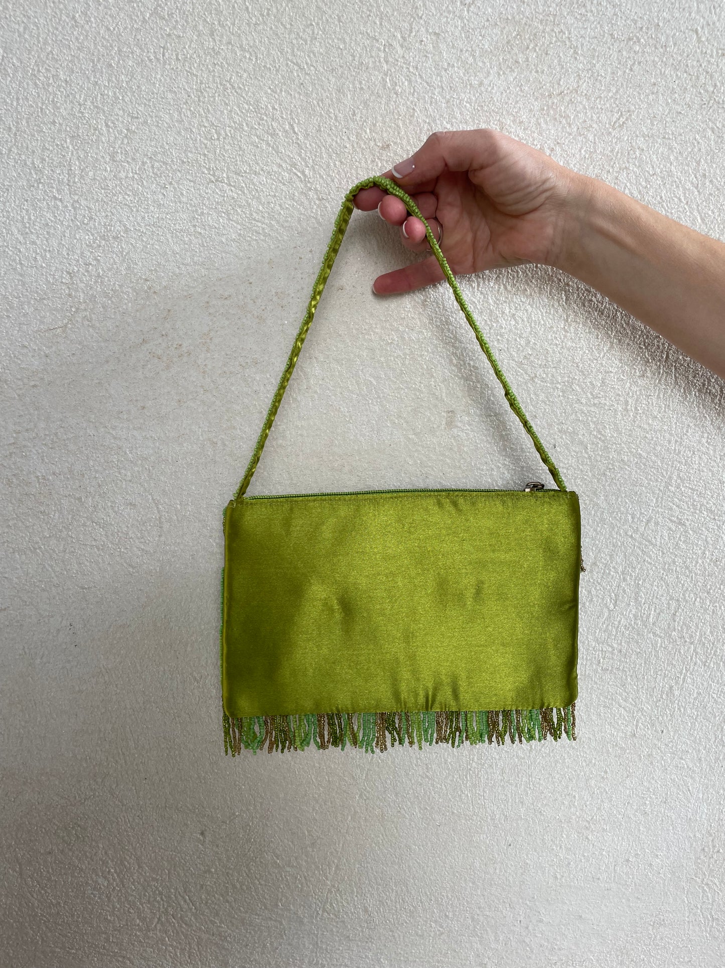 BOLSO DE FIESTA CON ABALORIOS