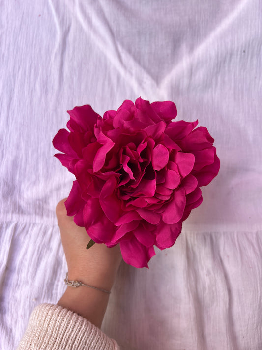 FLOR PEONÍA MEDIANA FUCSIA