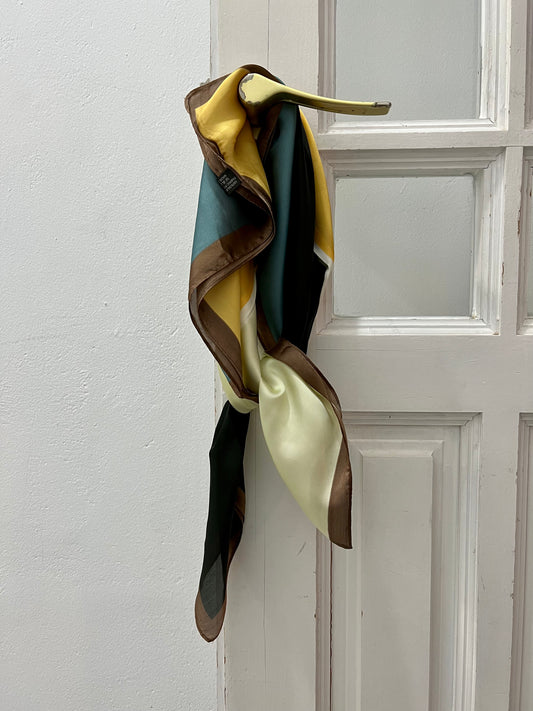 PAÑELO ESTAMPADO SATINADO